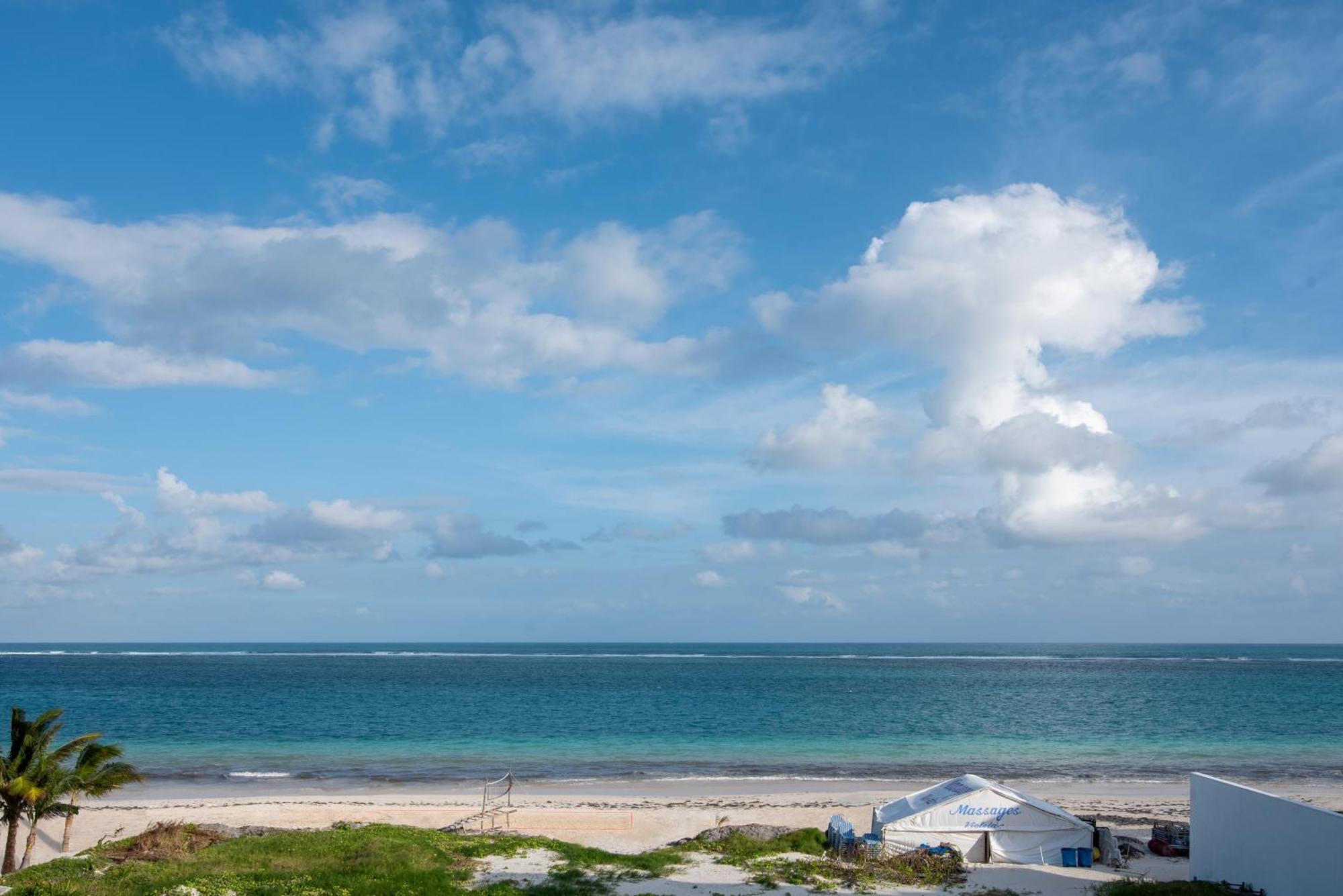 Apart-hotel Vela's Ocean Front Puerto Morelos