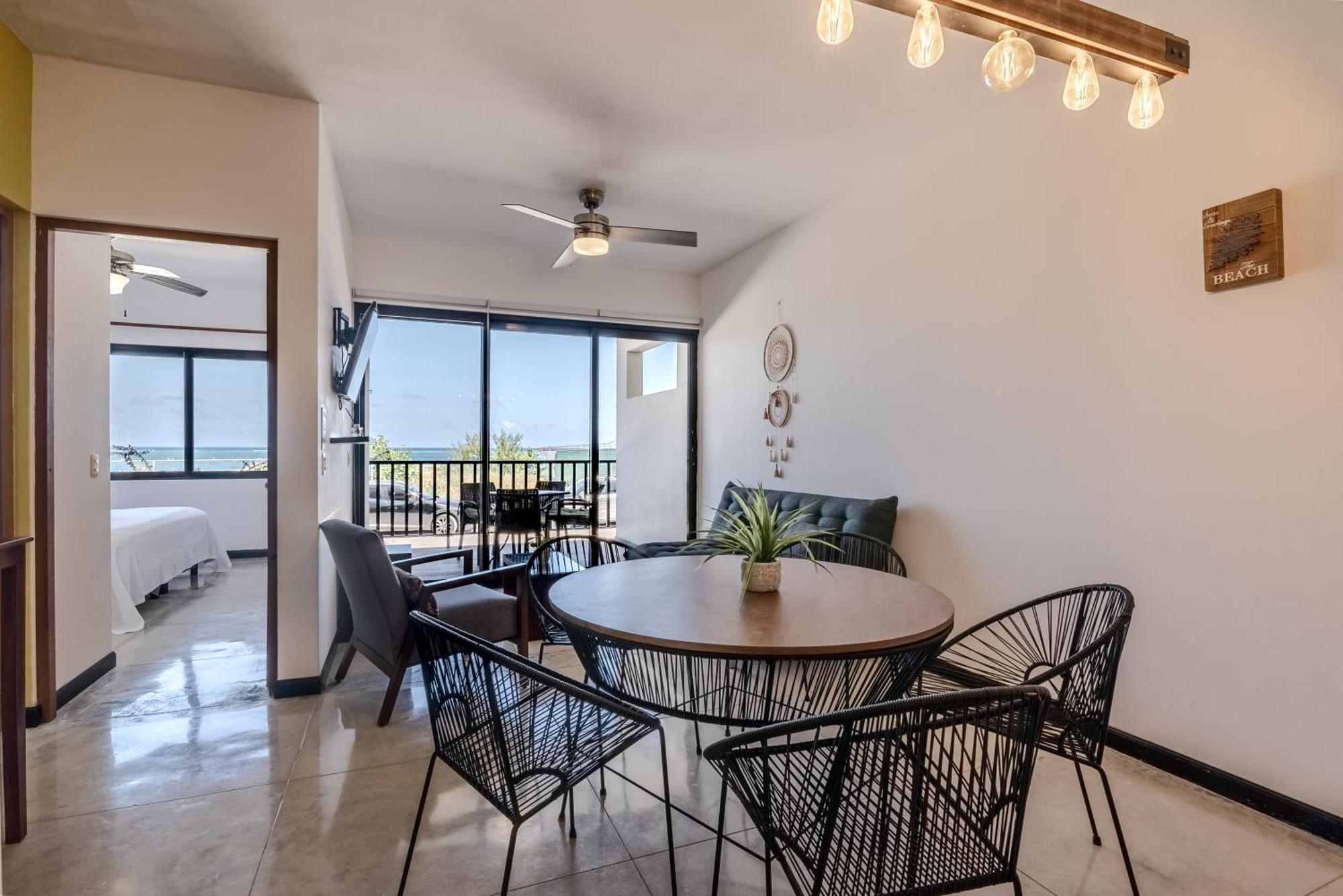 Vela's Ocean Front Apart-hotel