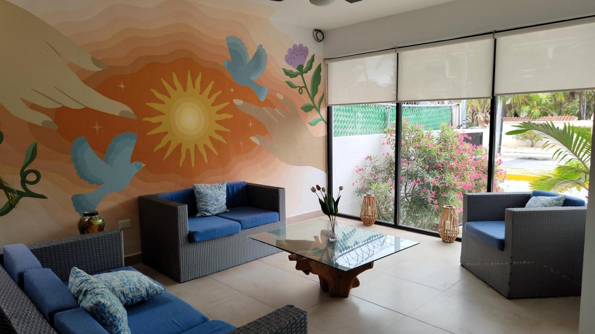 Vela's Ocean Front Apartahotel 3*